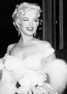 Marilyn at the Seven Year Itch premiere, her 29th birthday